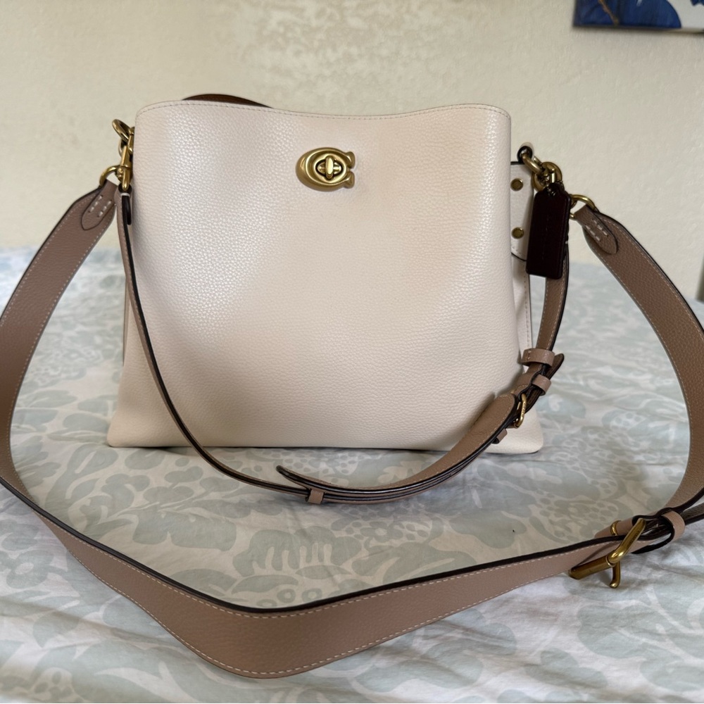 COACH WILLOW SHOULDER CROSSBODY BAG